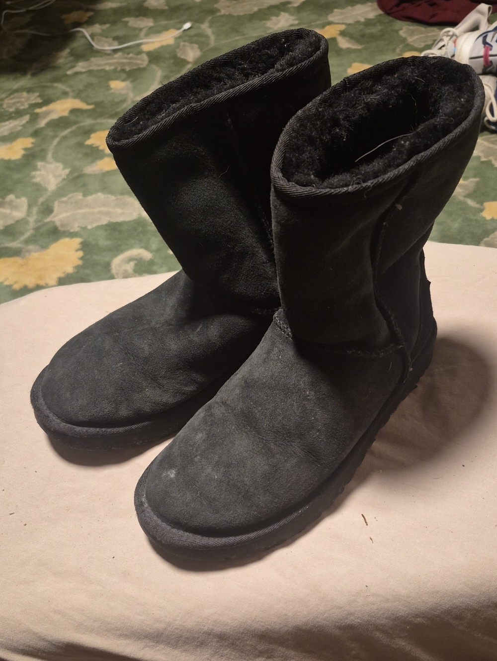 UGG Black Shearling-Lined Classic Short Boots